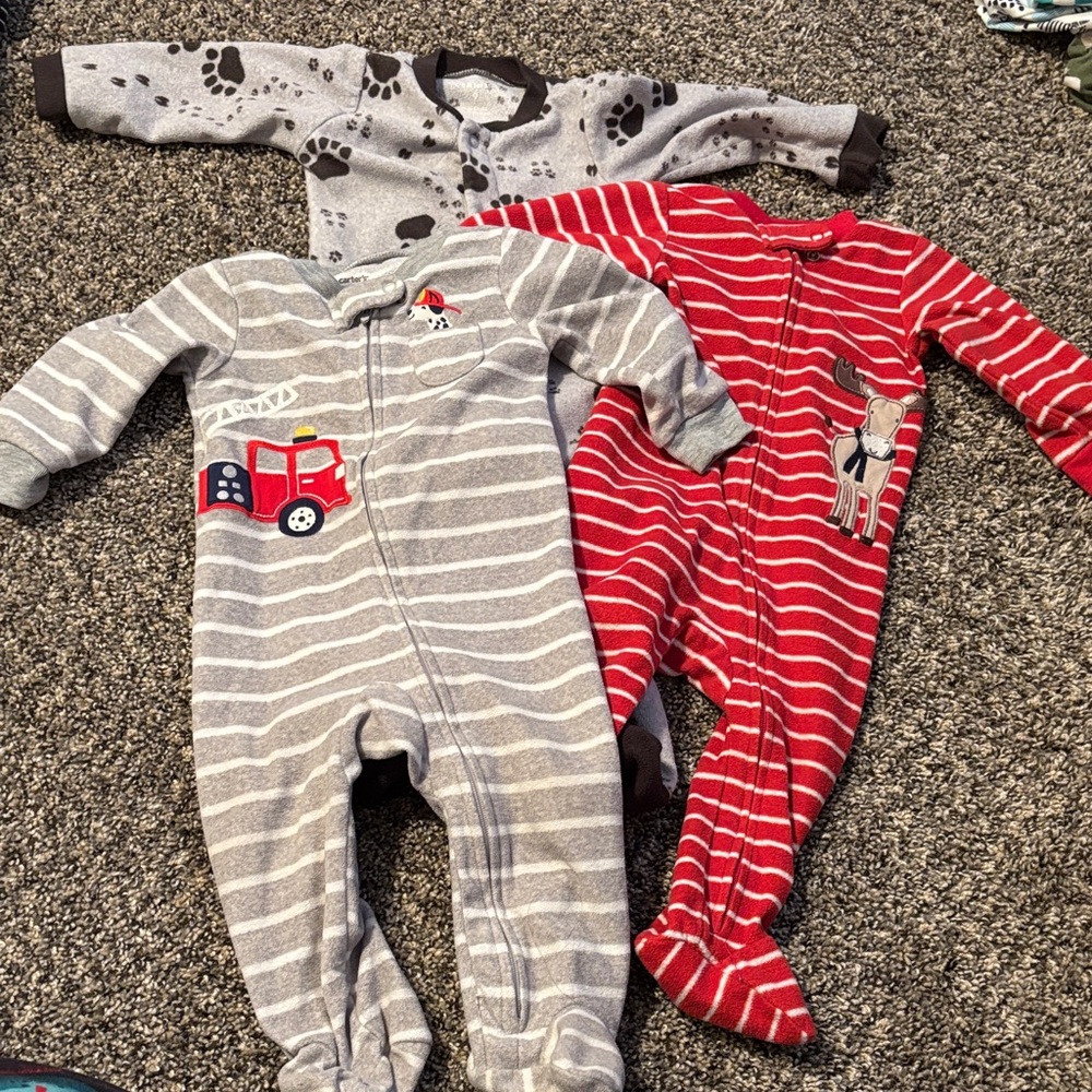 Bundle of 3 carters footy onsies 9m